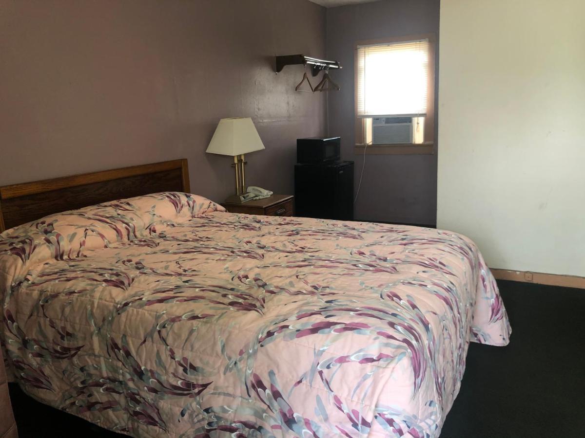 Budget Inn Du Quoin Екстер'єр фото
